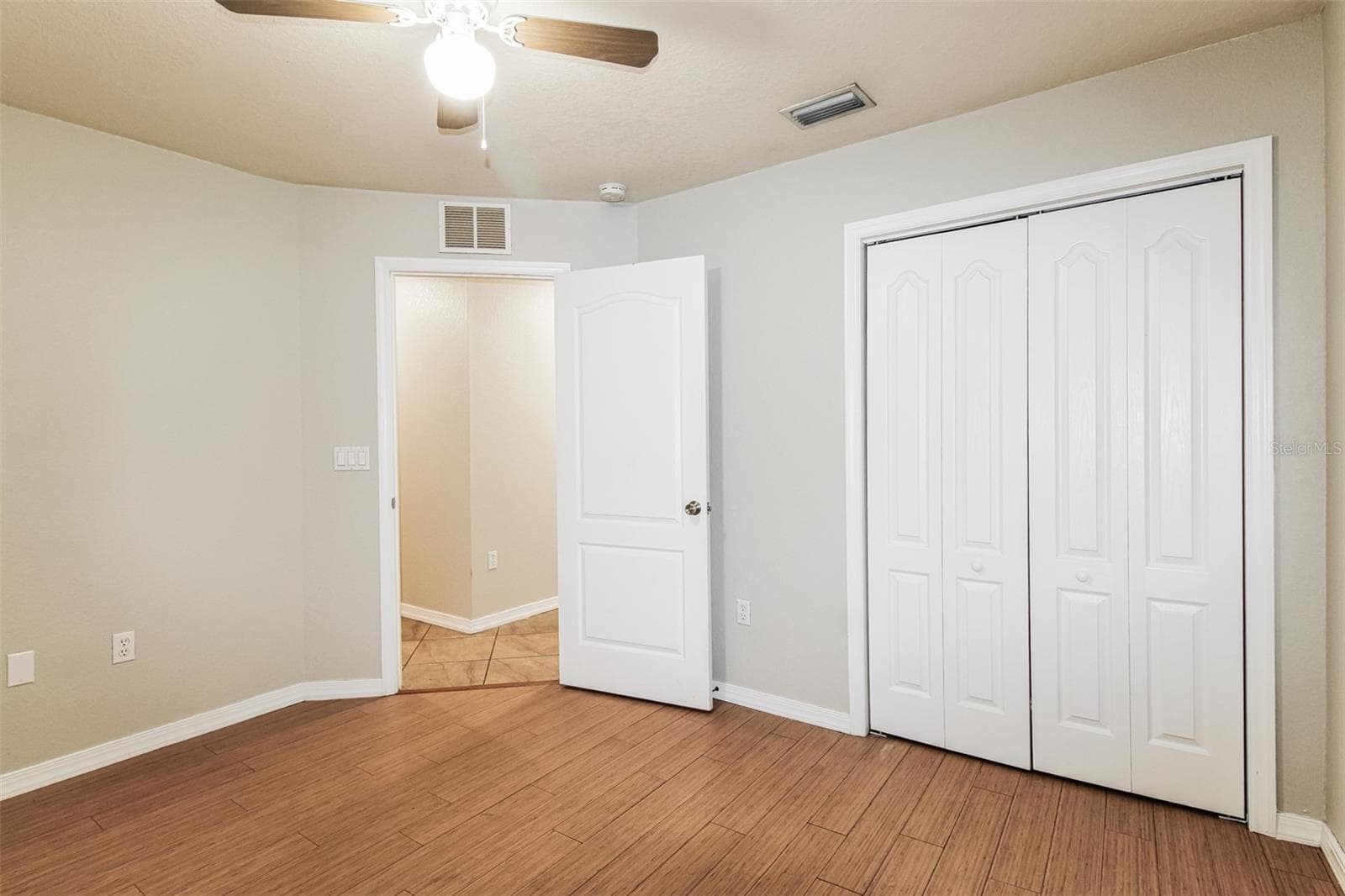 Single Family Residence at 6410 JAMAICA RD, SPRING HILL, photo 16 of 21