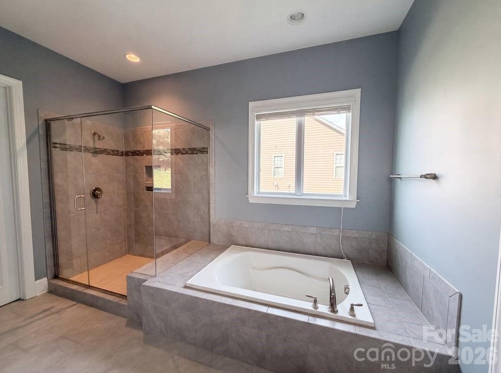 Single Family Residence at 205 N Centurion Lane, Mount Holly, photo 17 of 35