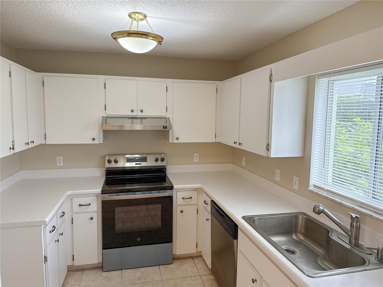 Single Family Residence at 1988 NW 50TH AVE, OCALA, photo 9 of 23