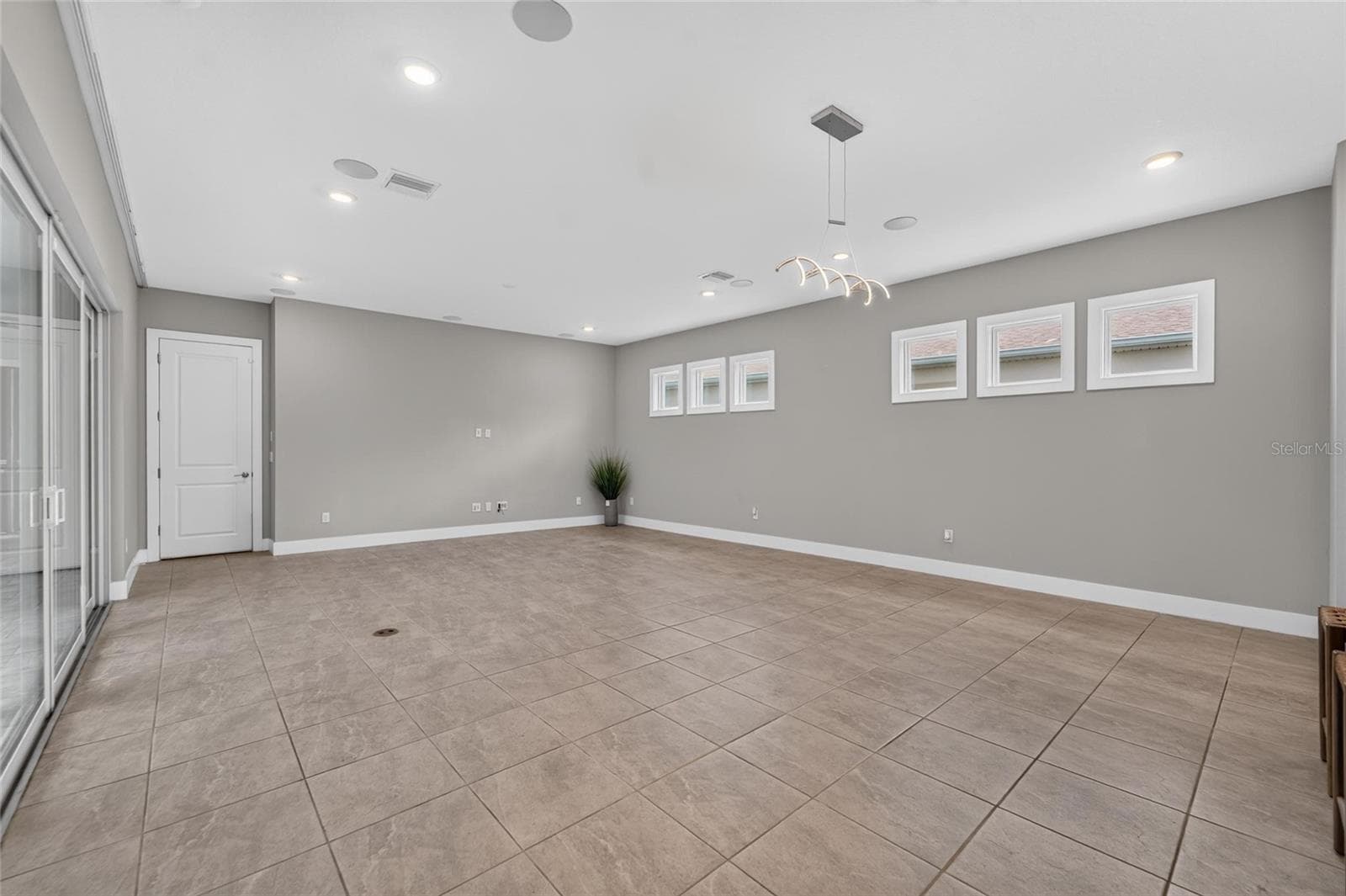 Single Family Residence at 8910 DRUMMER PLANK DR, WESLEY CHAPEL, photo 11 of 100