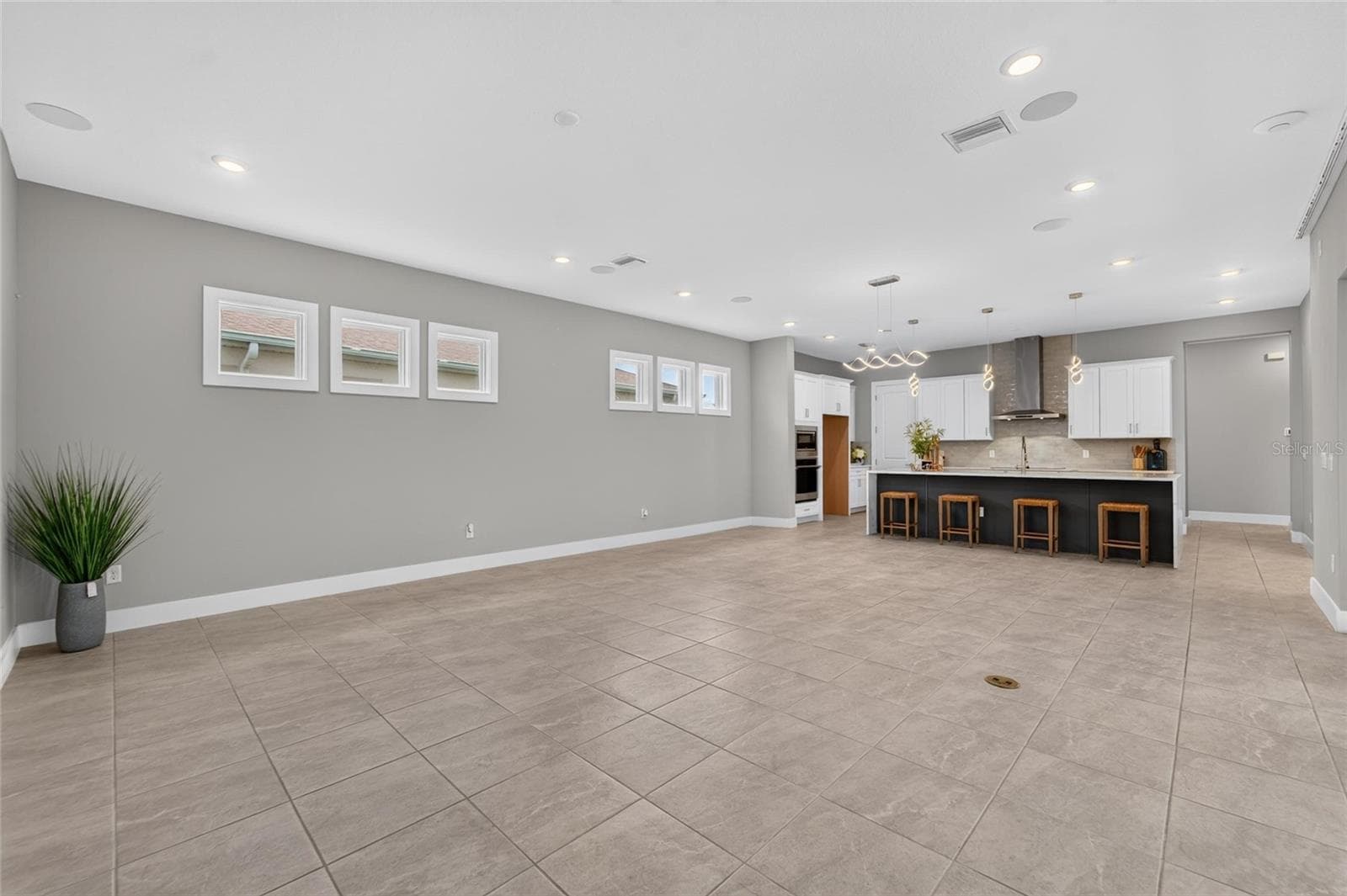 Single Family Residence at 8910 DRUMMER PLANK DR, WESLEY CHAPEL, photo 12 of 100