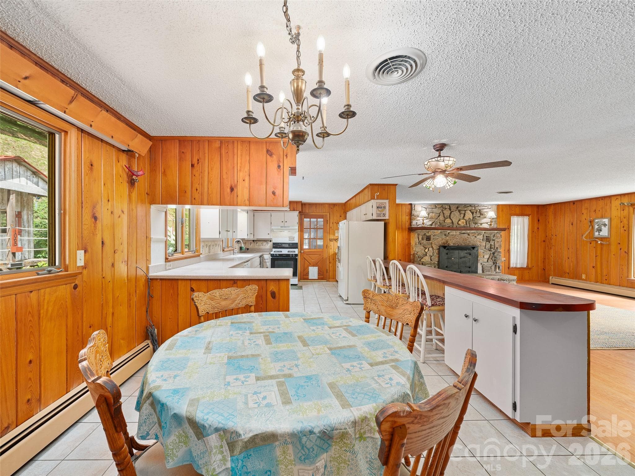 Single Family Residence at 1065 Upper Pig Pen Road, Green Mountain, photo 6 of 39