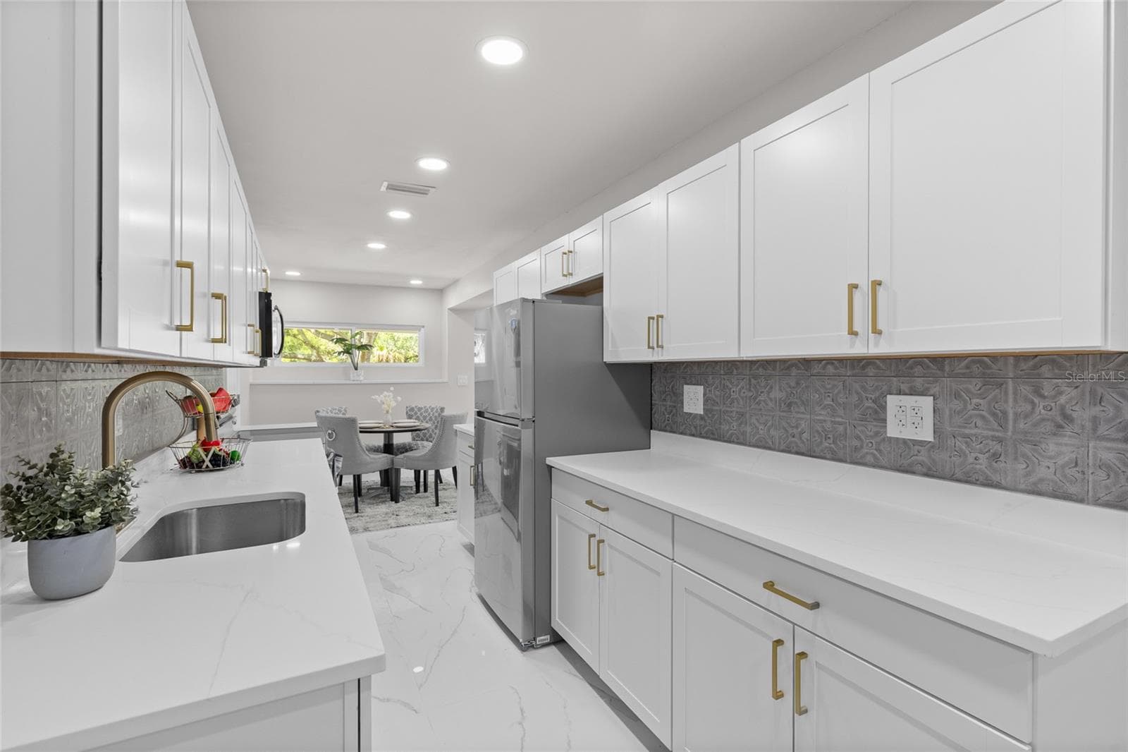 Single Family Residence at 1375 LAKE DR, CASSELBERRY, photo 11 of 43