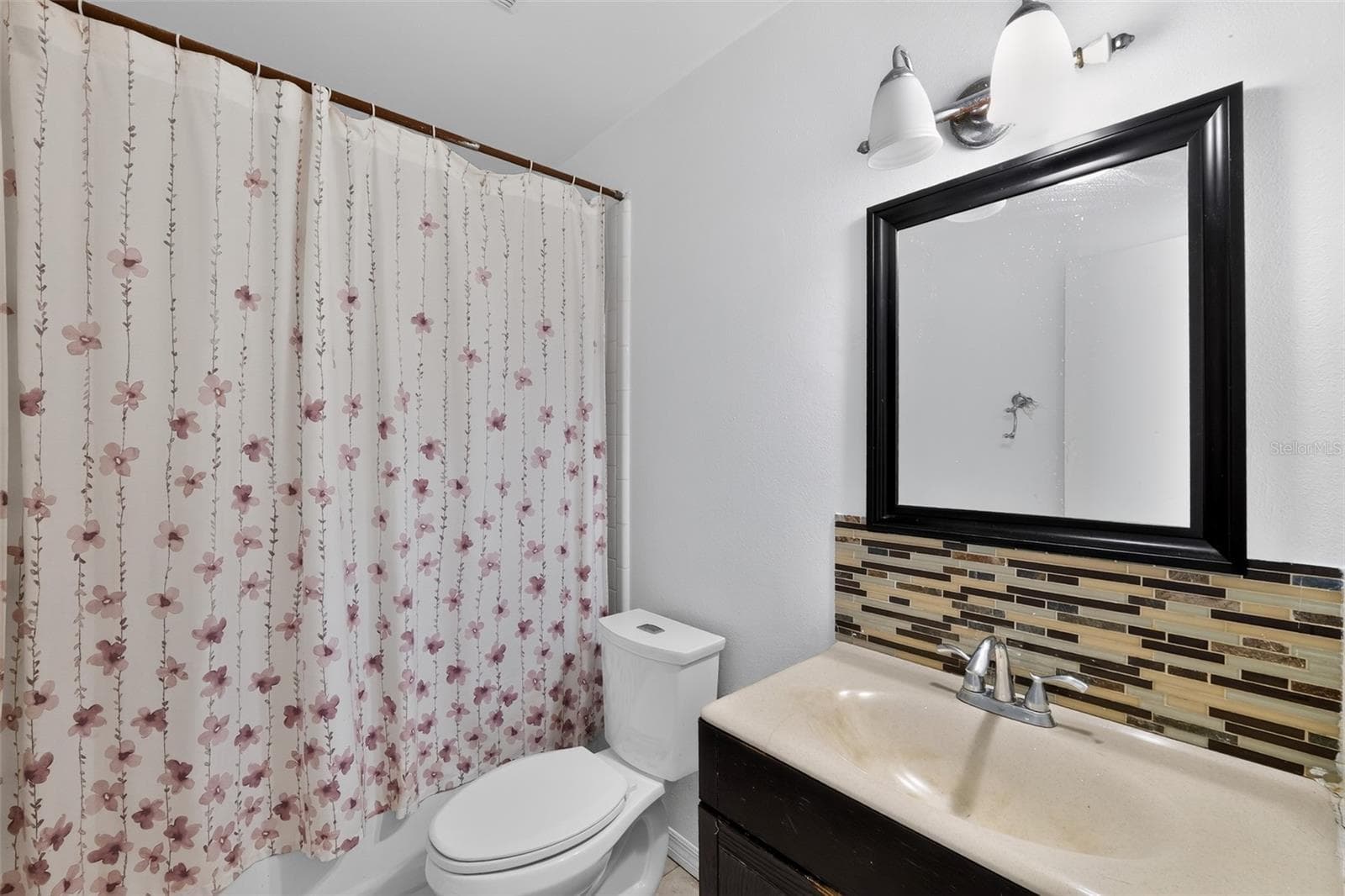 Bathroom 2 - 1243 PIN OAK DR, APOPKA