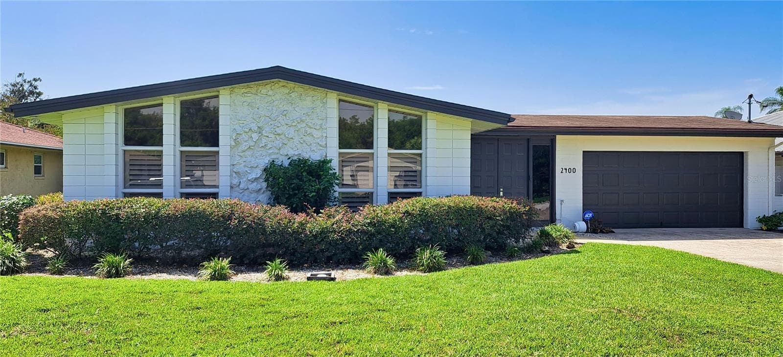 2400 LAUDERDALE CT