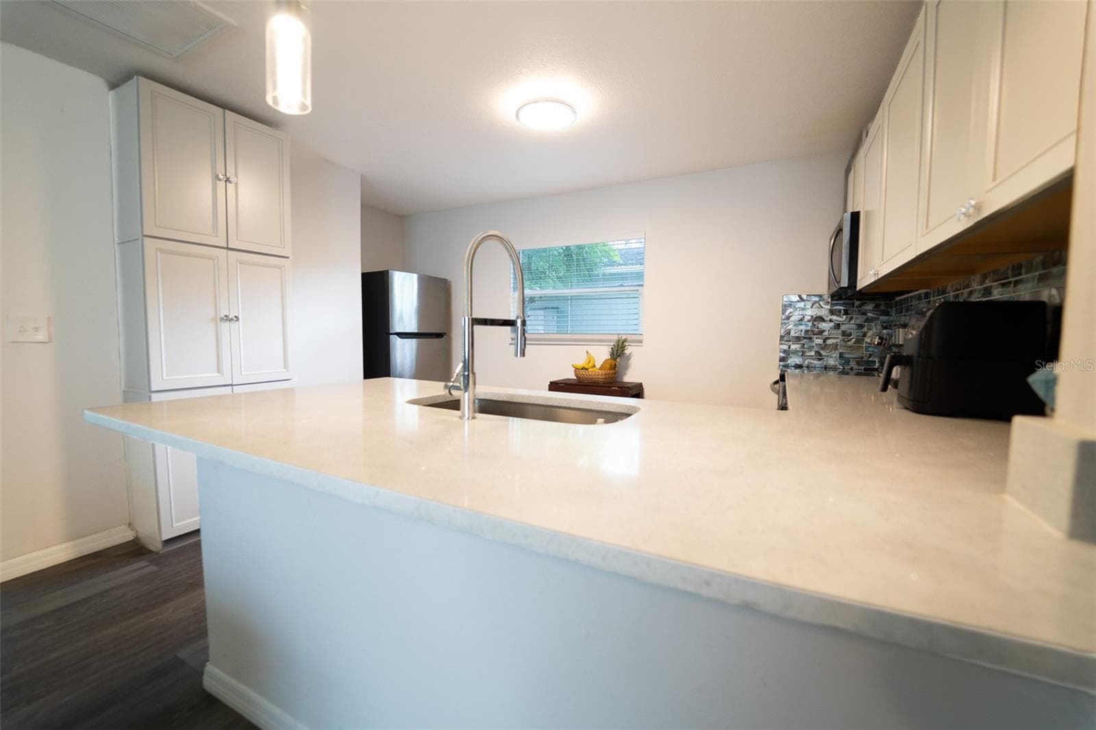 Single Family Residence at 7407 MOUNT VERNON RD, TAMPA, photo 6 of 15