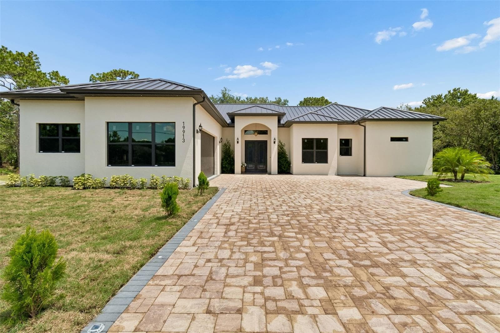 Single Family Residence at 19913 MOORGATE ST, ORLANDO, photo 6 of 98