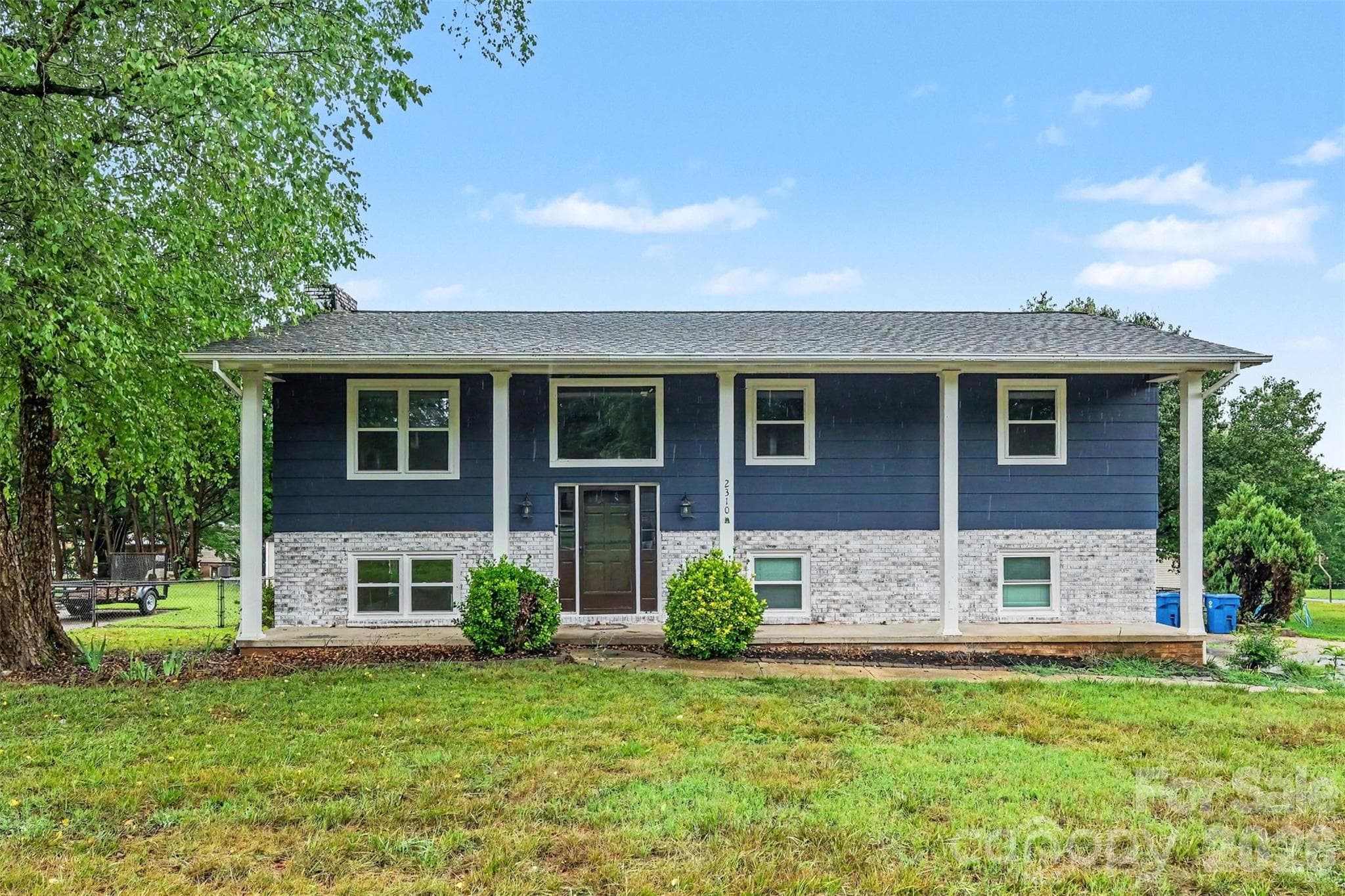 Single Family Residence at 2310 24th Avenue NE, Hickory, photo 2 of 38