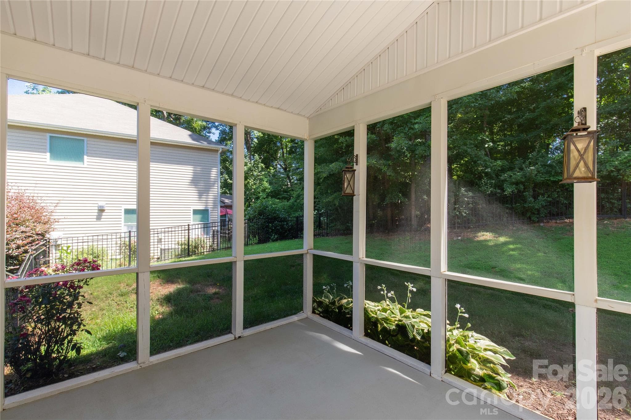 Single Family Residence at 924 Autumn Glen Court, Clover, photo 18 of 46