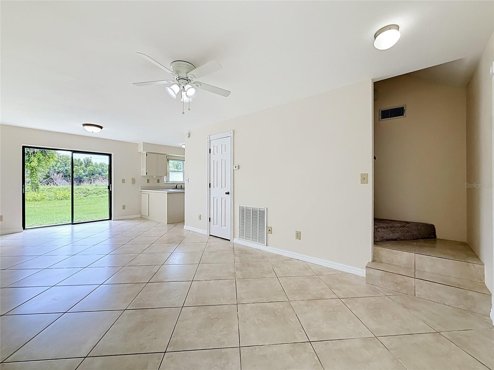 Townhouse at 1718 ADAMS CIR S, LARGO, photo 6 of 57
