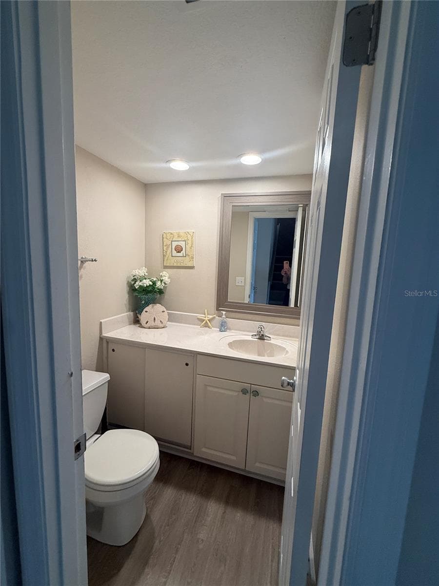 Townhouse at 315 MEDALLION BLVD #H, MADEIRA BEACH, photo 11 of 61