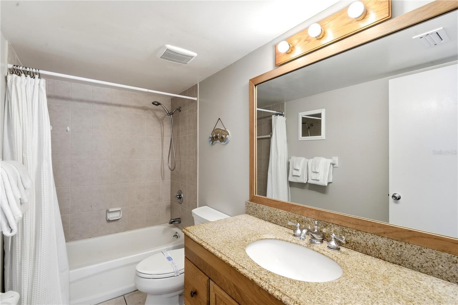 Condominium at 3807 S ATLANTIC AVE #4040, DAYTONA BEACH SHORES, photo 35 of 48