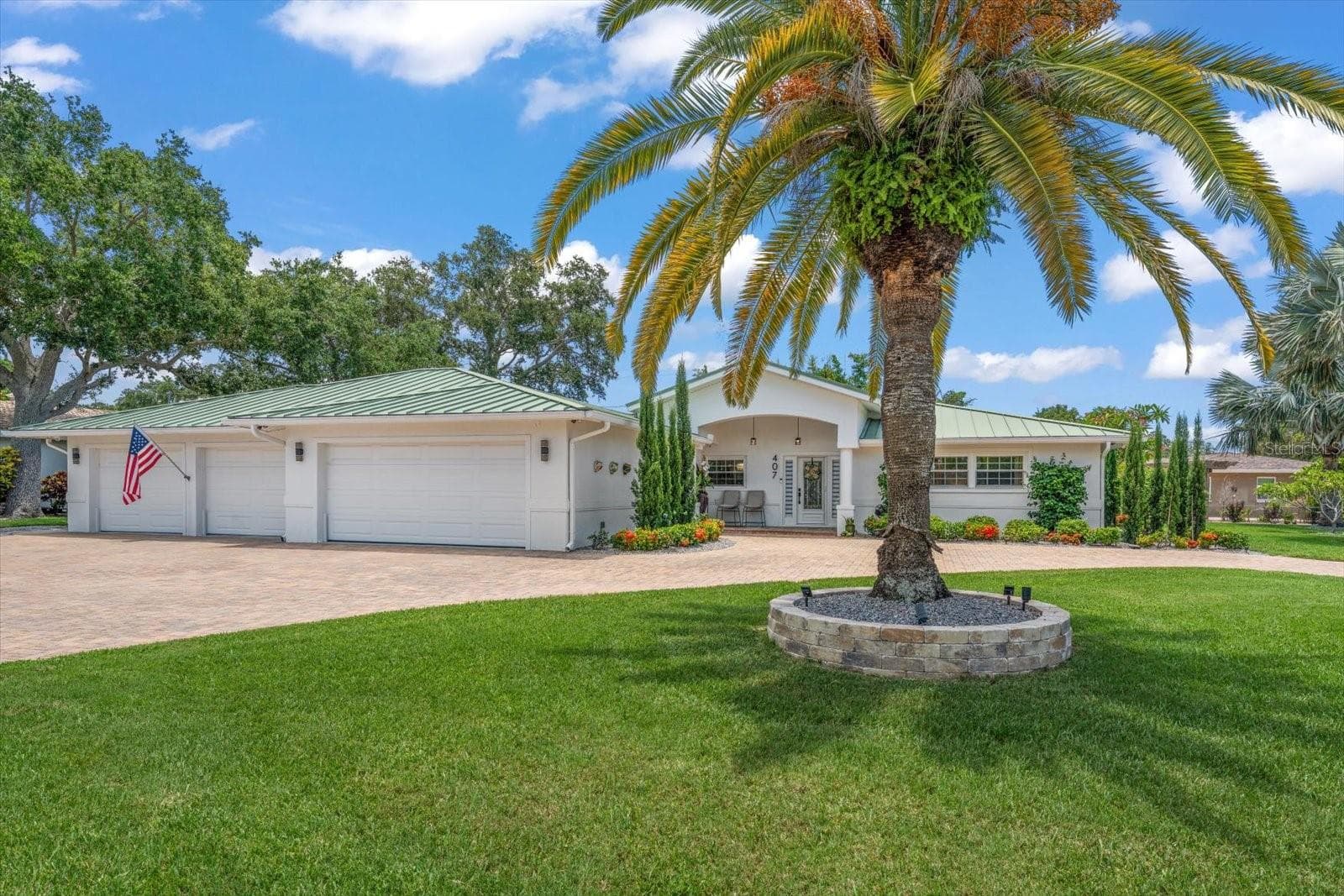 407 HARBOR VIEW LN