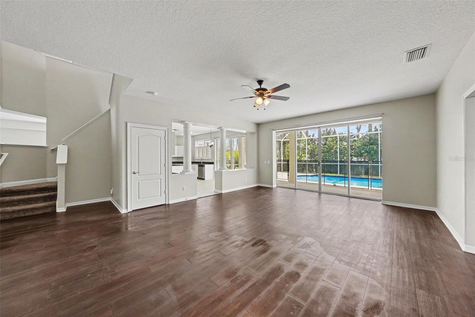 Single Family Residence at 6112 CEZANNE AVE, LUTZ, photo 9 of 44