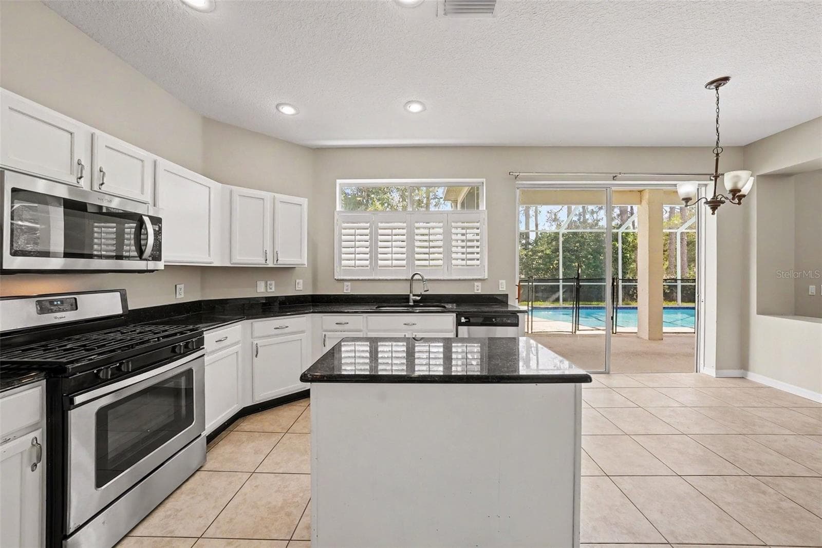 Single Family Residence at 6112 CEZANNE AVE, LUTZ, photo 13 of 44