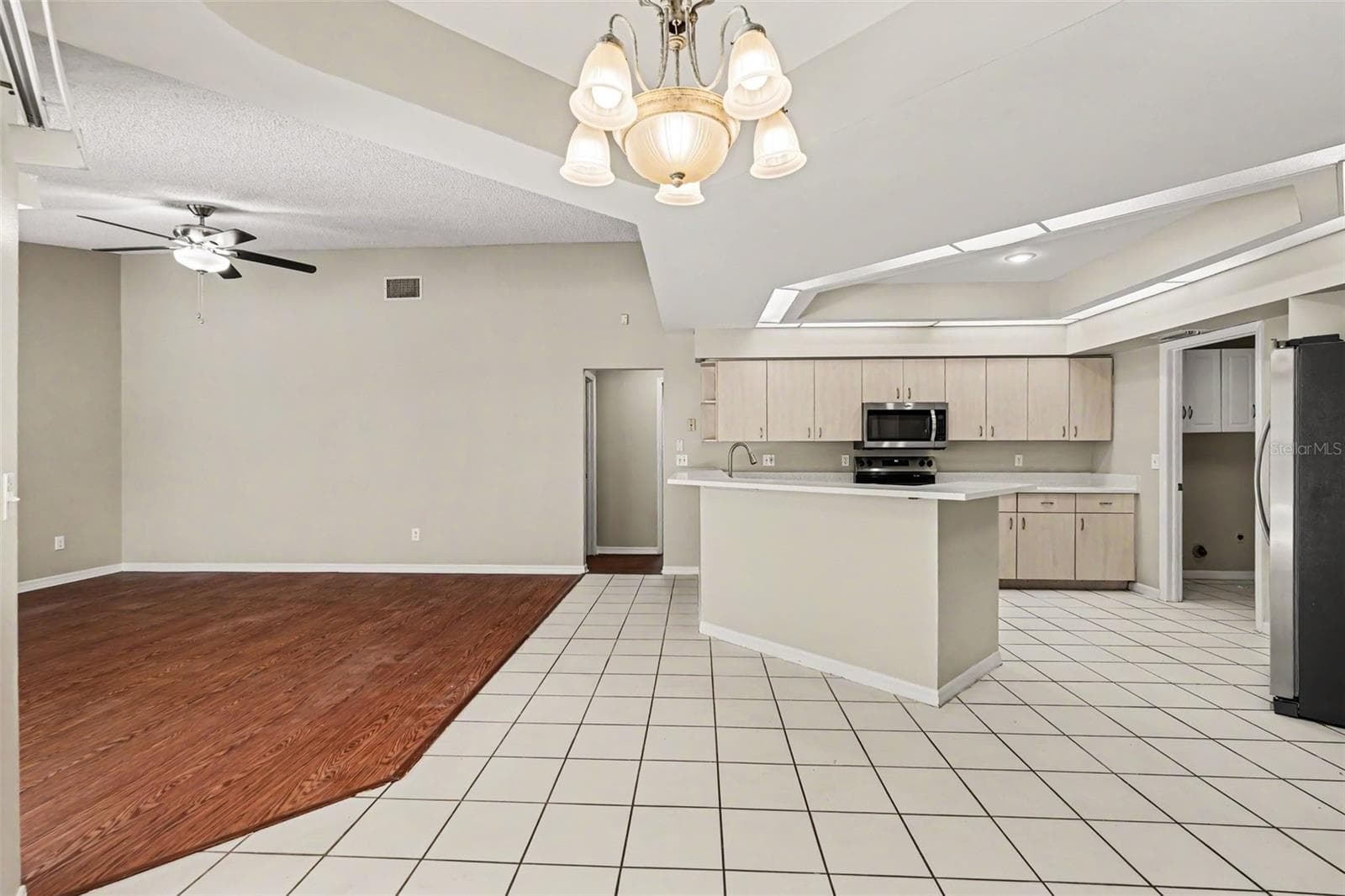 Single Family Residence at 2909 STARMOUNT DR, VALRICO, photo 12 of 30
