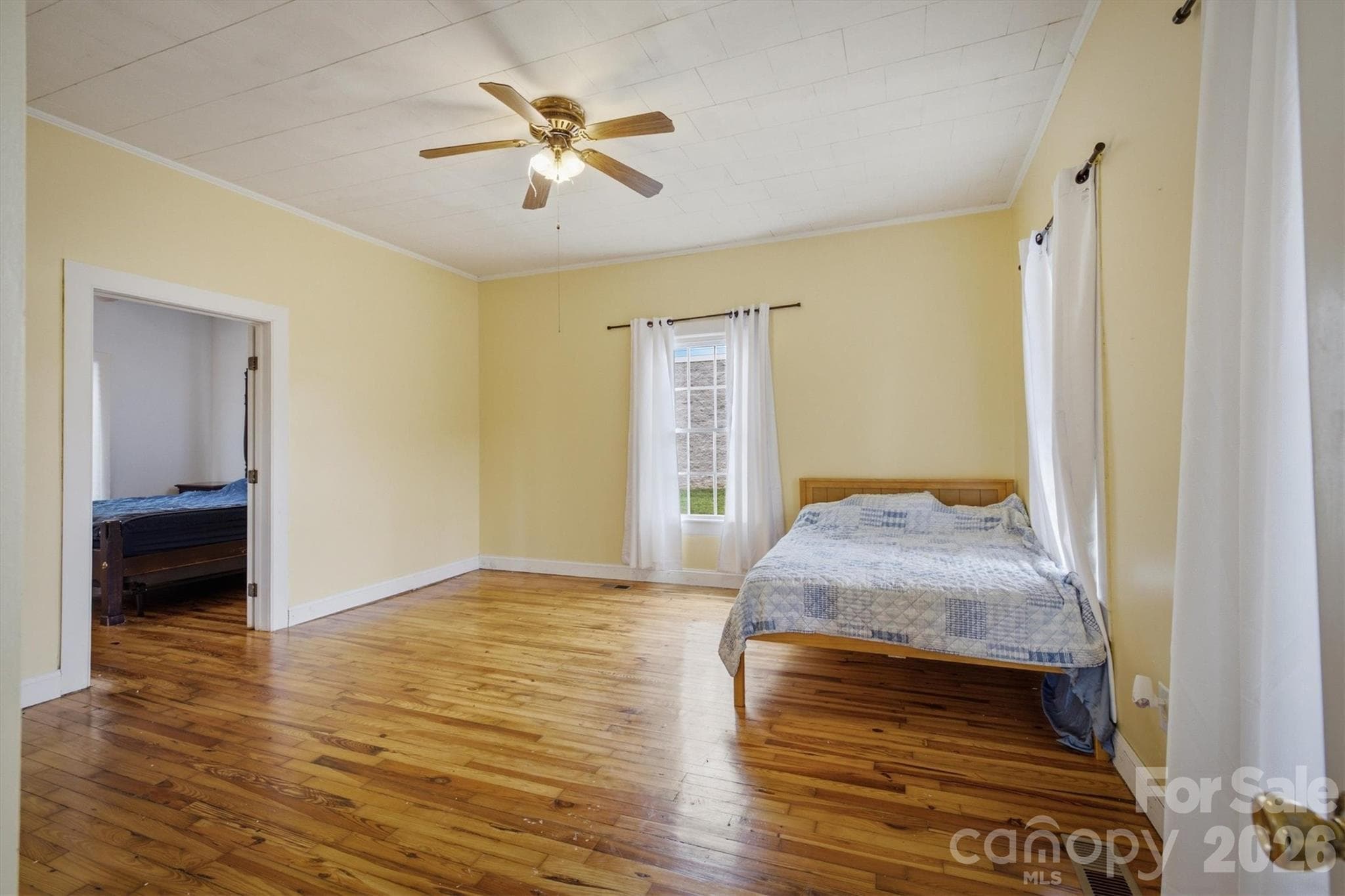 Single Family Residence at 302 Catawba Avenue, Hickory, photo 12 of 33