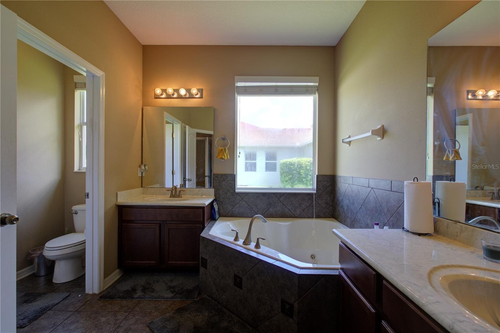Primary Bathroom - 2516 WOODSIDE RIDGE DR, APOPKA