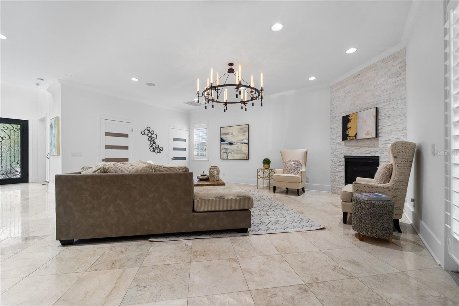 Single Family Residence at 4802 W BEACHWAY DR, TAMPA, photo 16 of 47