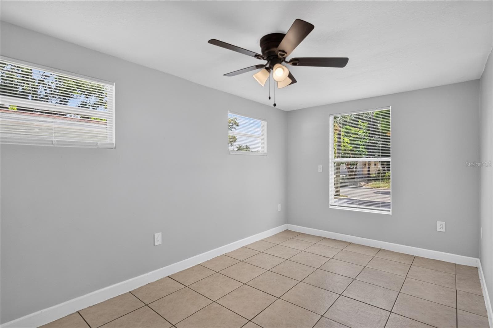 Single Family Residence at 2947 GILLESPIE AVE, SARASOTA, photo 14 of 28