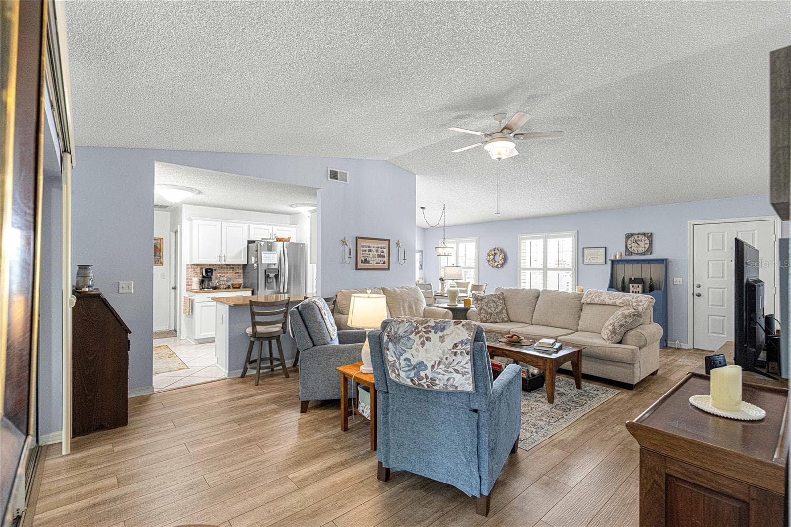 Single Family Residence at 6091 SW 84TH PLACE RD, OCALA, photo 6 of 60