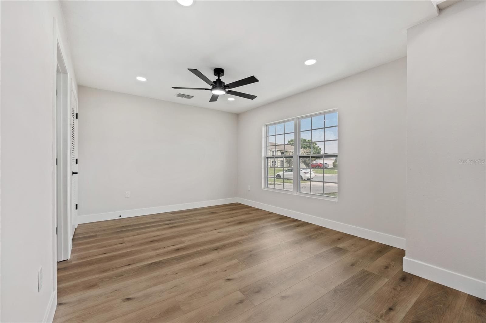 Single Family Residence at 2960 WHITE MAGNOLIA LOOP, CLERMONT, photo 6 of 50