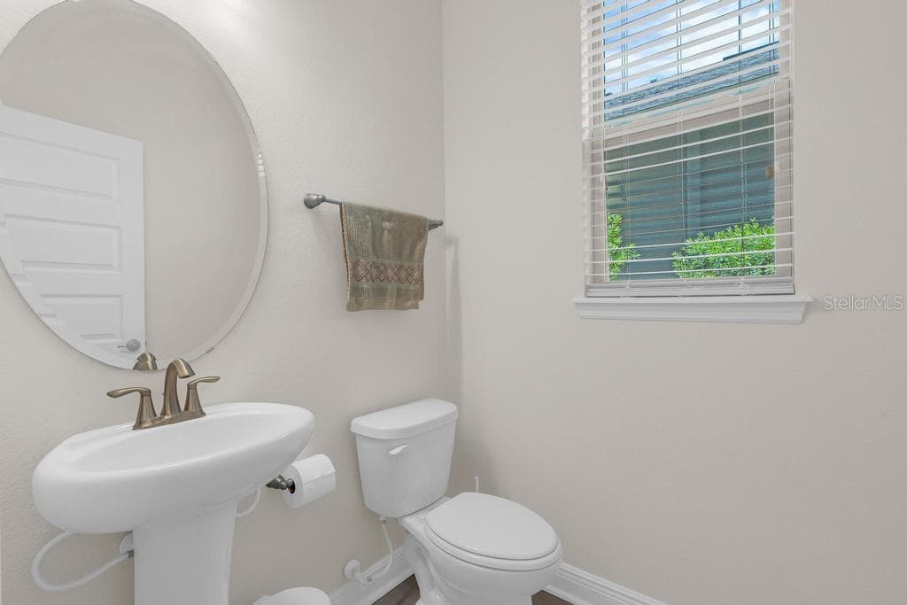 Single Family Residence at 15512 FOUNTAIN COVE CT, WINTER GARDEN, photo 22 of 55
