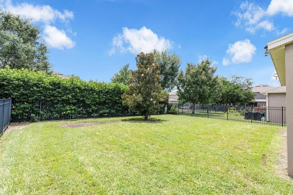 Single Family Residence at 15512 FOUNTAIN COVE CT, WINTER GARDEN, photo 40 of 55