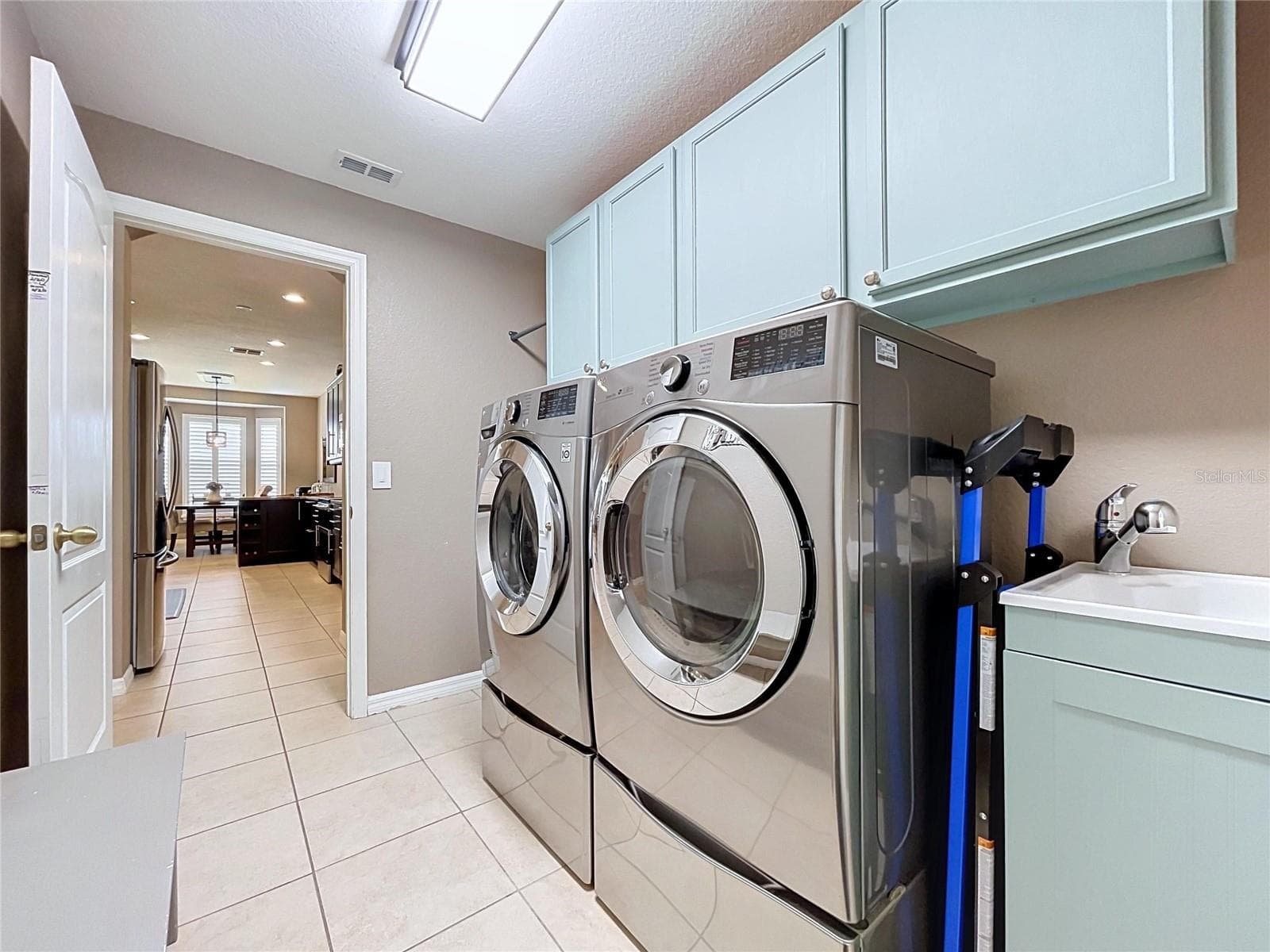 Inside Laundry - 1748 BROOKSTONE WAY, PLANT CITY