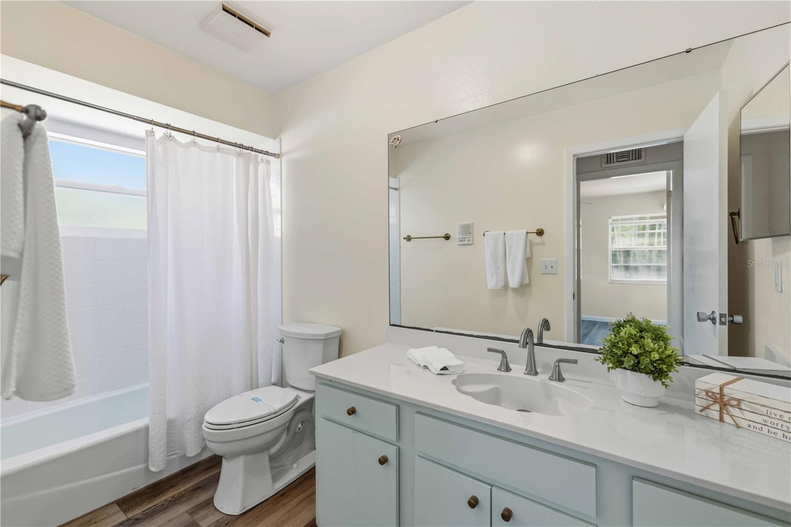 Single Family Residence at 3629 EGERTON CIR, SARASOTA, photo 28 of 52