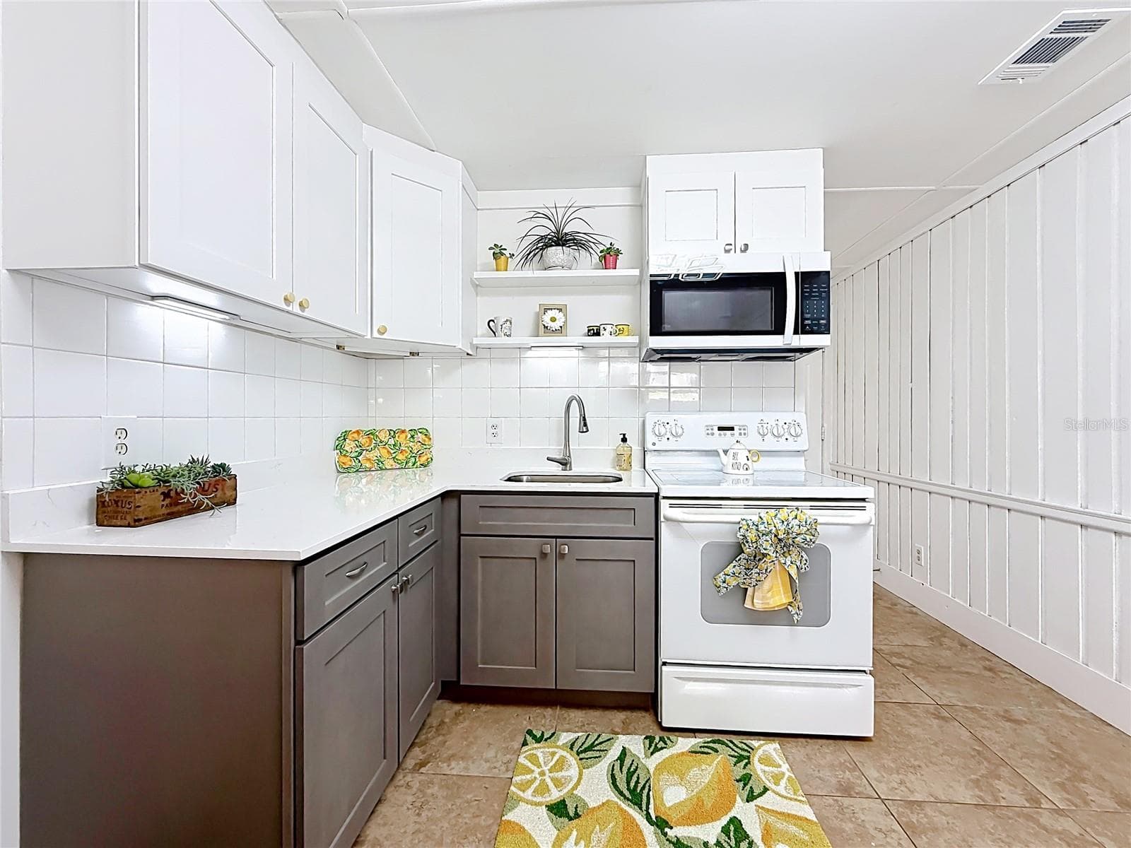New Kitchen - 10301 US HIGHWAY 27 #22, CLERMONT