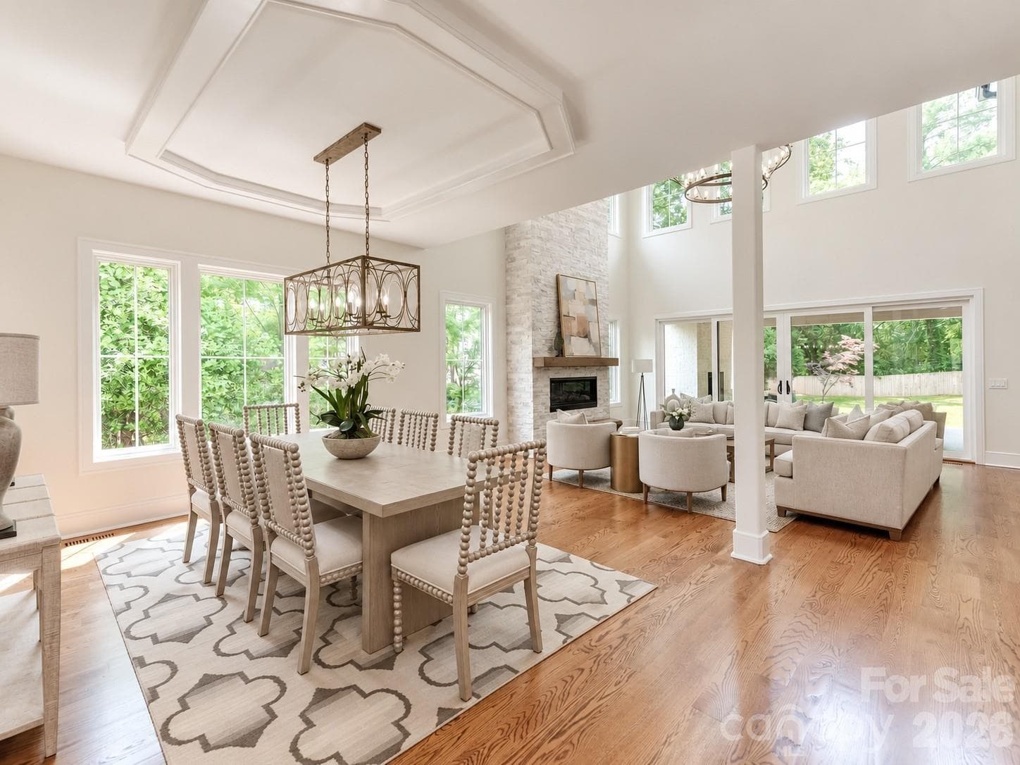 Single Family Residence at 3032 Northampton Drive, Charlotte, photo 5 of 10