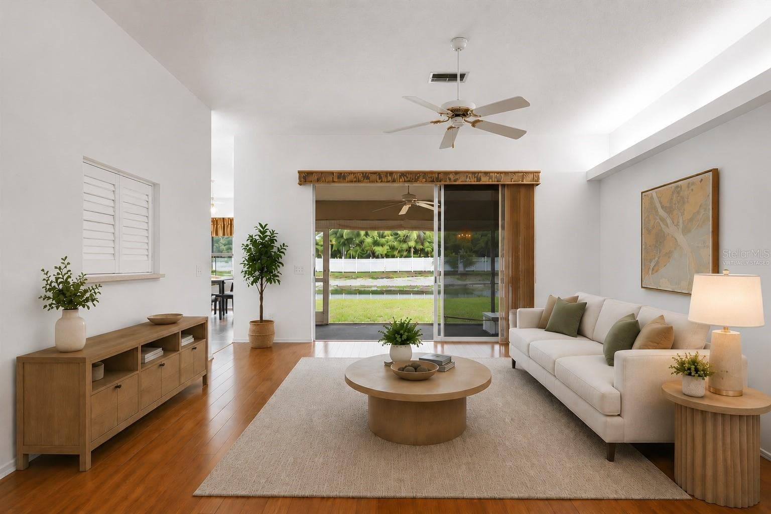 Virtually staged - 2404 50TH DR E, BRADENTON