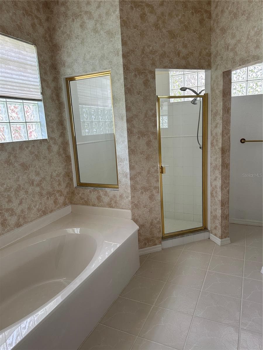 Single Family Residence at 11837 GRAND ISLES LN, FORT MYERS, photo 19 of 23