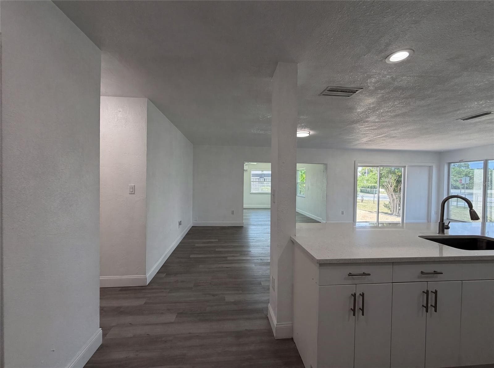 Single Family Residence at 21530 GLENDALE AVE, PORT CHARLOTTE, photo 6 of 25
