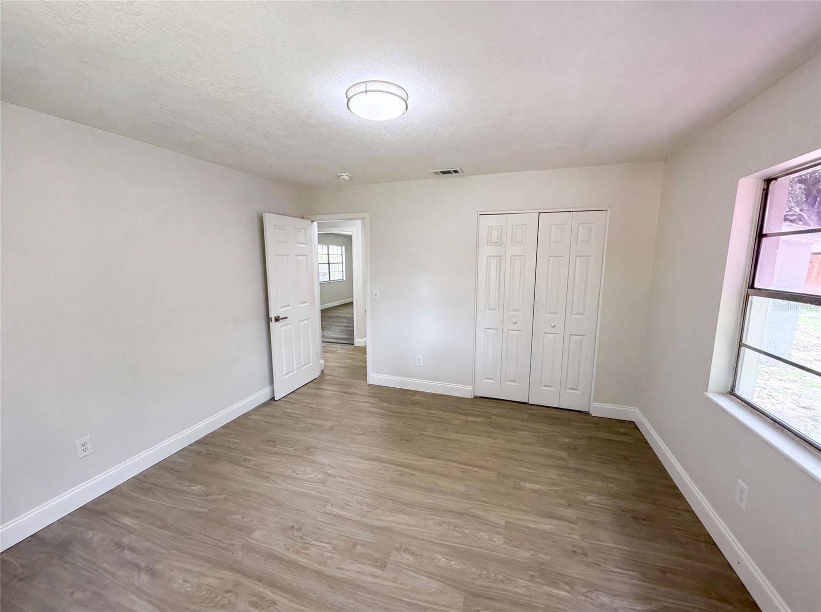 Single Family Residence at 585 HEWETT DR, ORLANDO, photo 10 of 22
