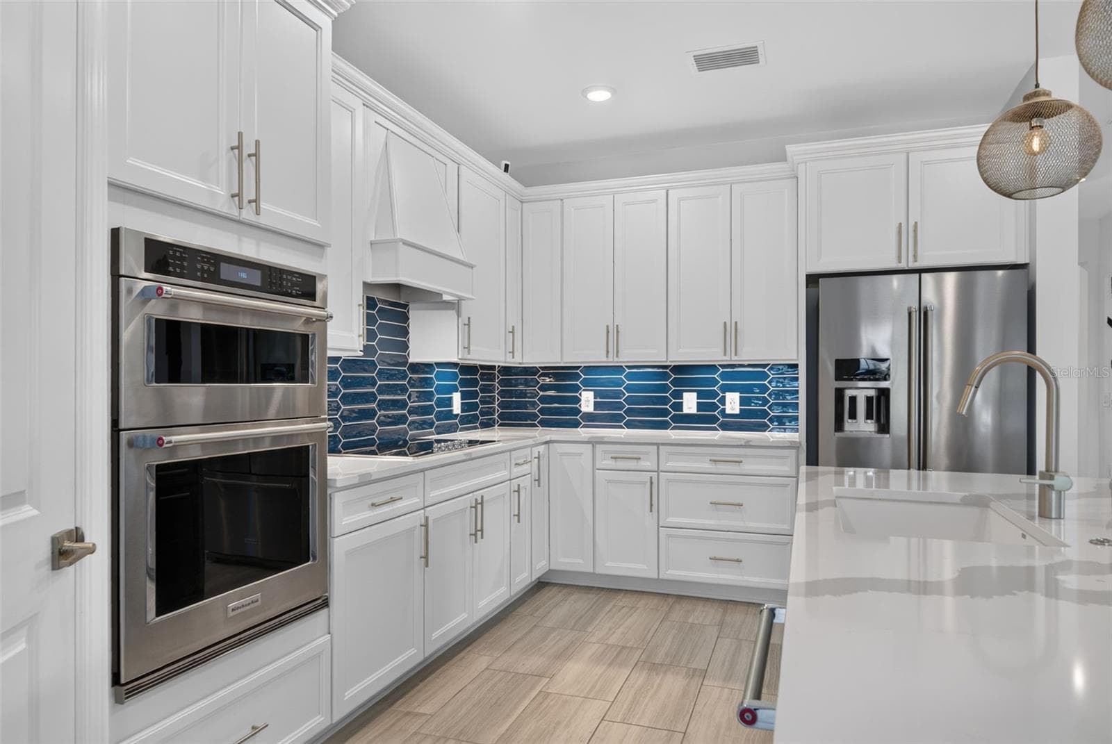 Single Family Residence at 704 PINTAIL CV, BRADENTON, photo 11 of 86