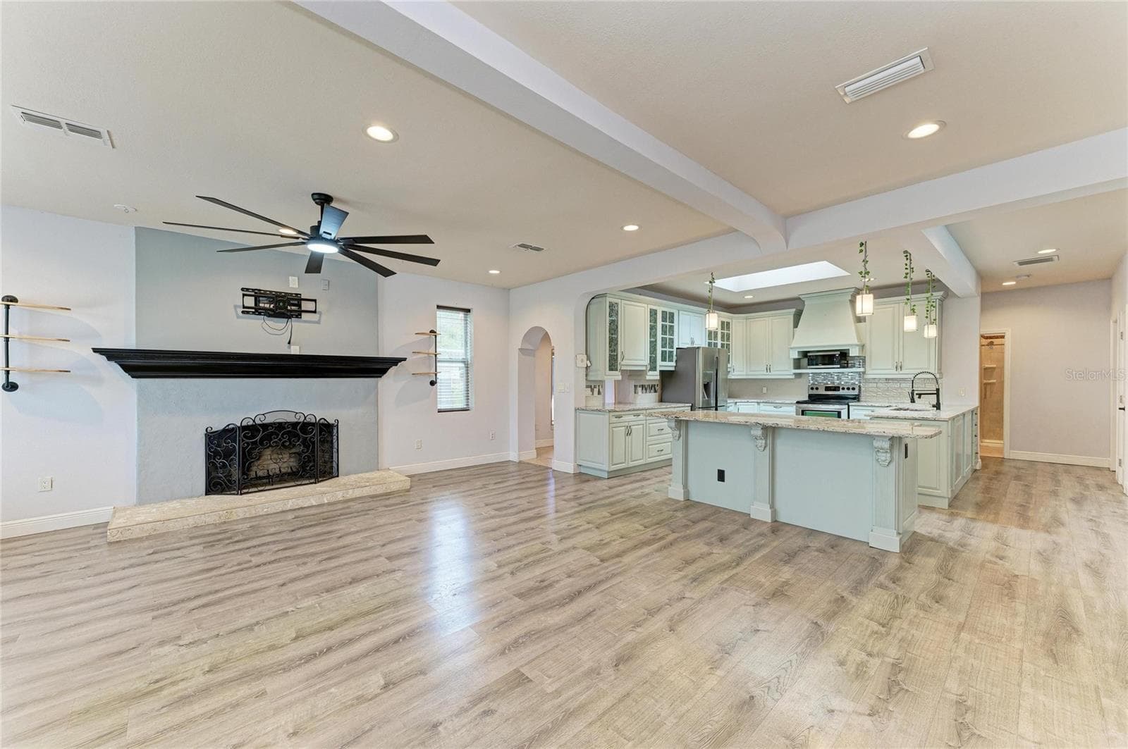 Single Family Residence at 1712 4TH ST W, PALMETTO, photo 14 of 95