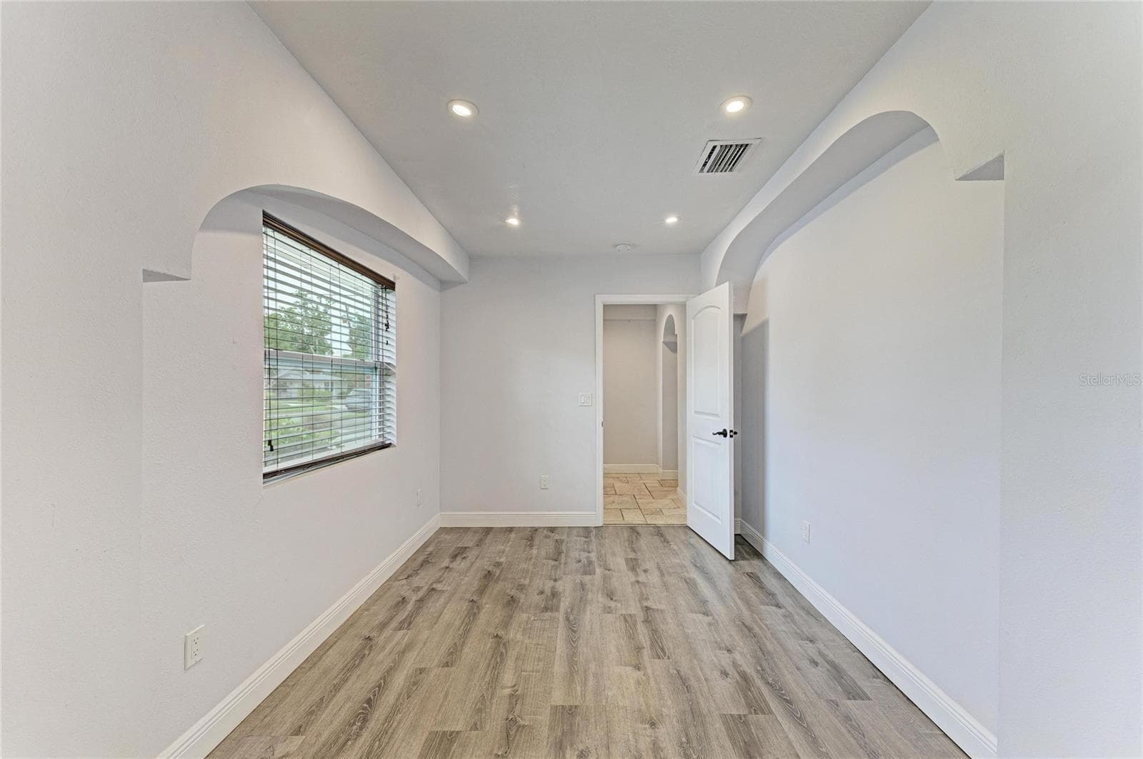 Single Family Residence at 1712 4TH ST W, PALMETTO, photo 28 of 95