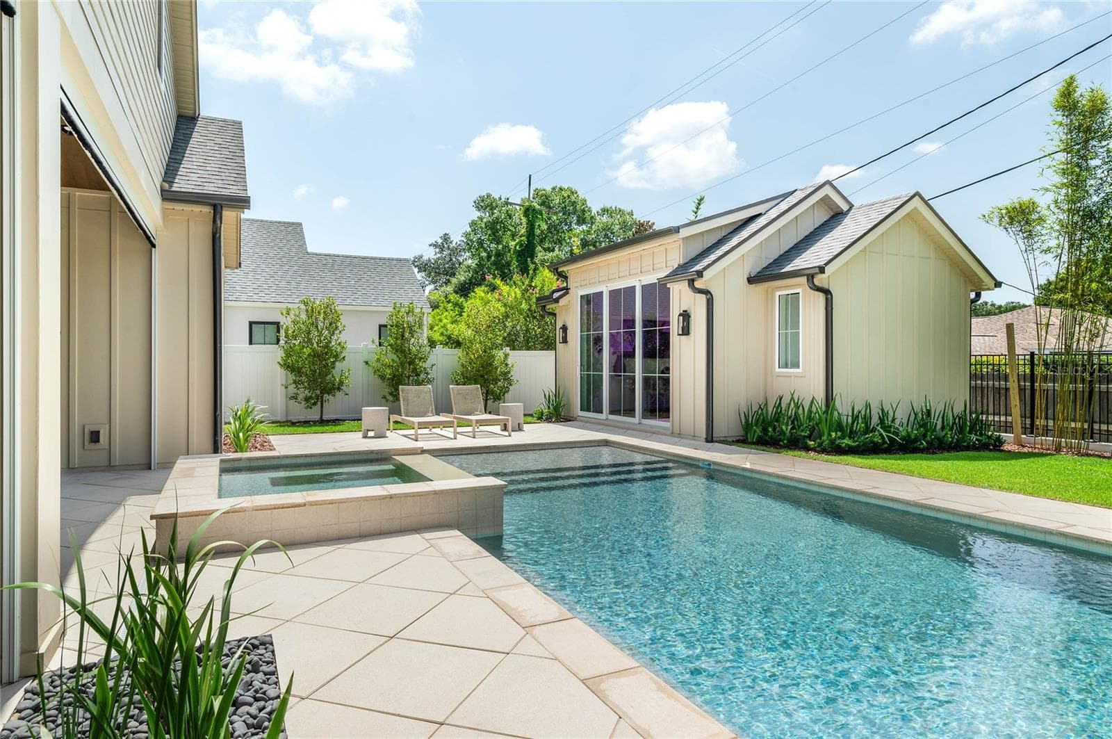 Single Family Residence at 1204 NOTTINGHAM ST, ORLANDO, photo 7 of 76