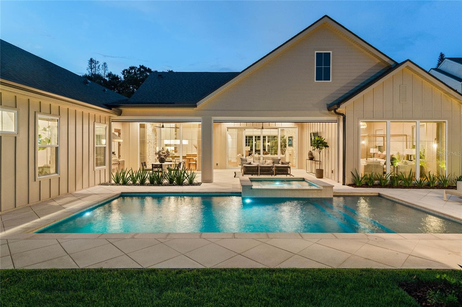 Single Family Residence at 1204 NOTTINGHAM ST, ORLANDO, photo 4 of 76