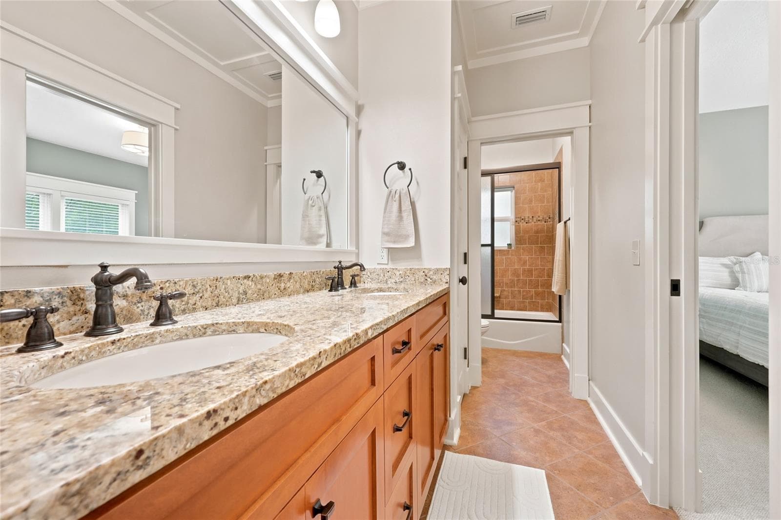 Upstairs full bath - 774 SW 134TH WAY, NEWBERRY