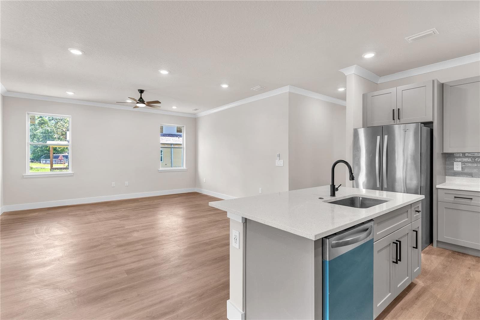 Granite Countertops - 2203 W LOWRY AVE, PLANT CITY