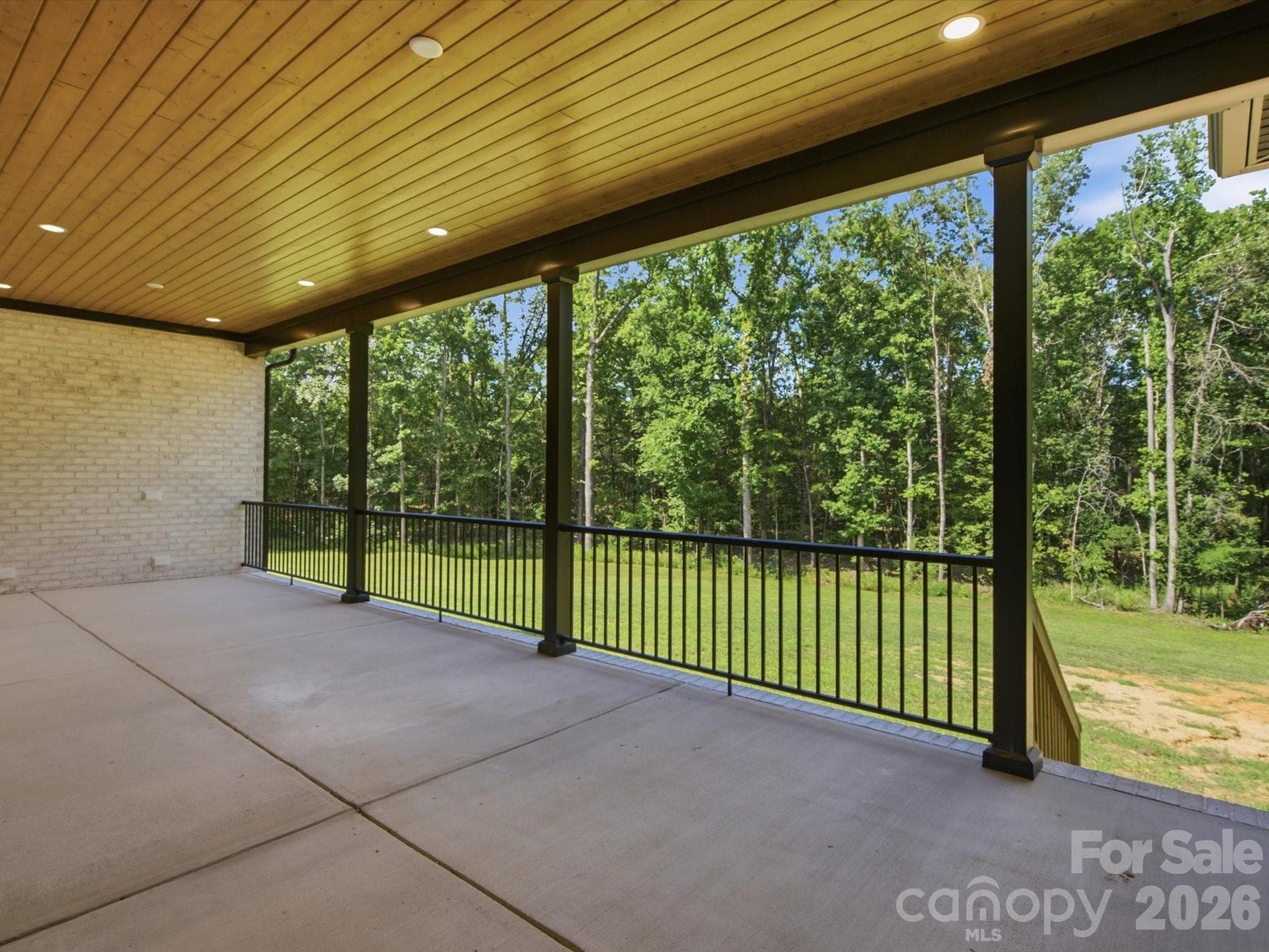 Covered back porch - 8018 Fairmont Drive, Waxhaw