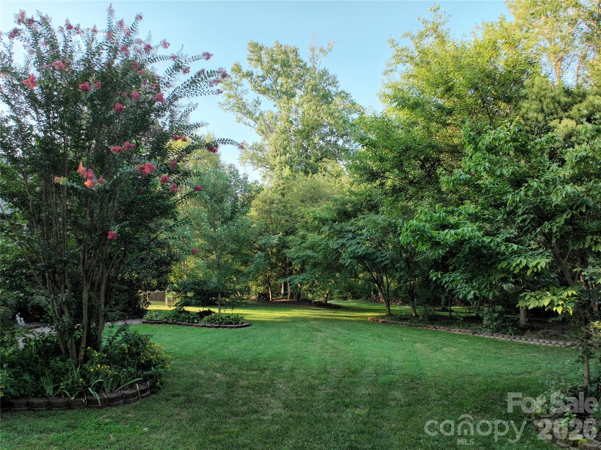 Private backyard - Kings Mountain