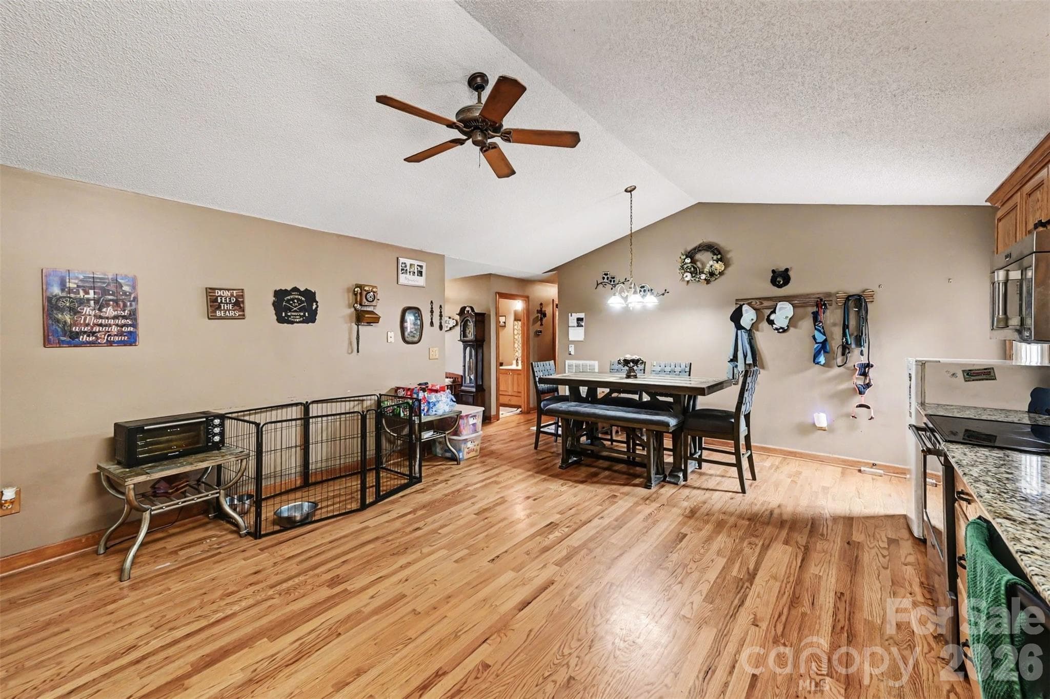 Single Family Residence at 3999 Fincher Road, Matthews, photo 15 of 48