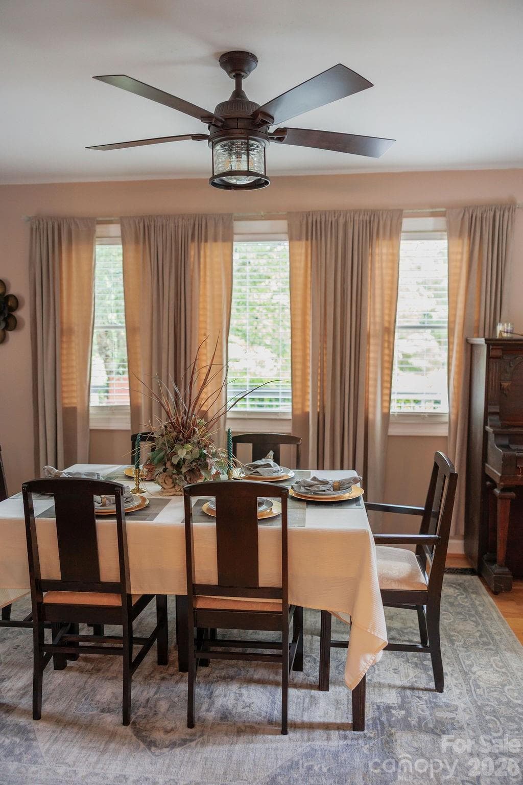 Sunroom dining - Kings Mountain