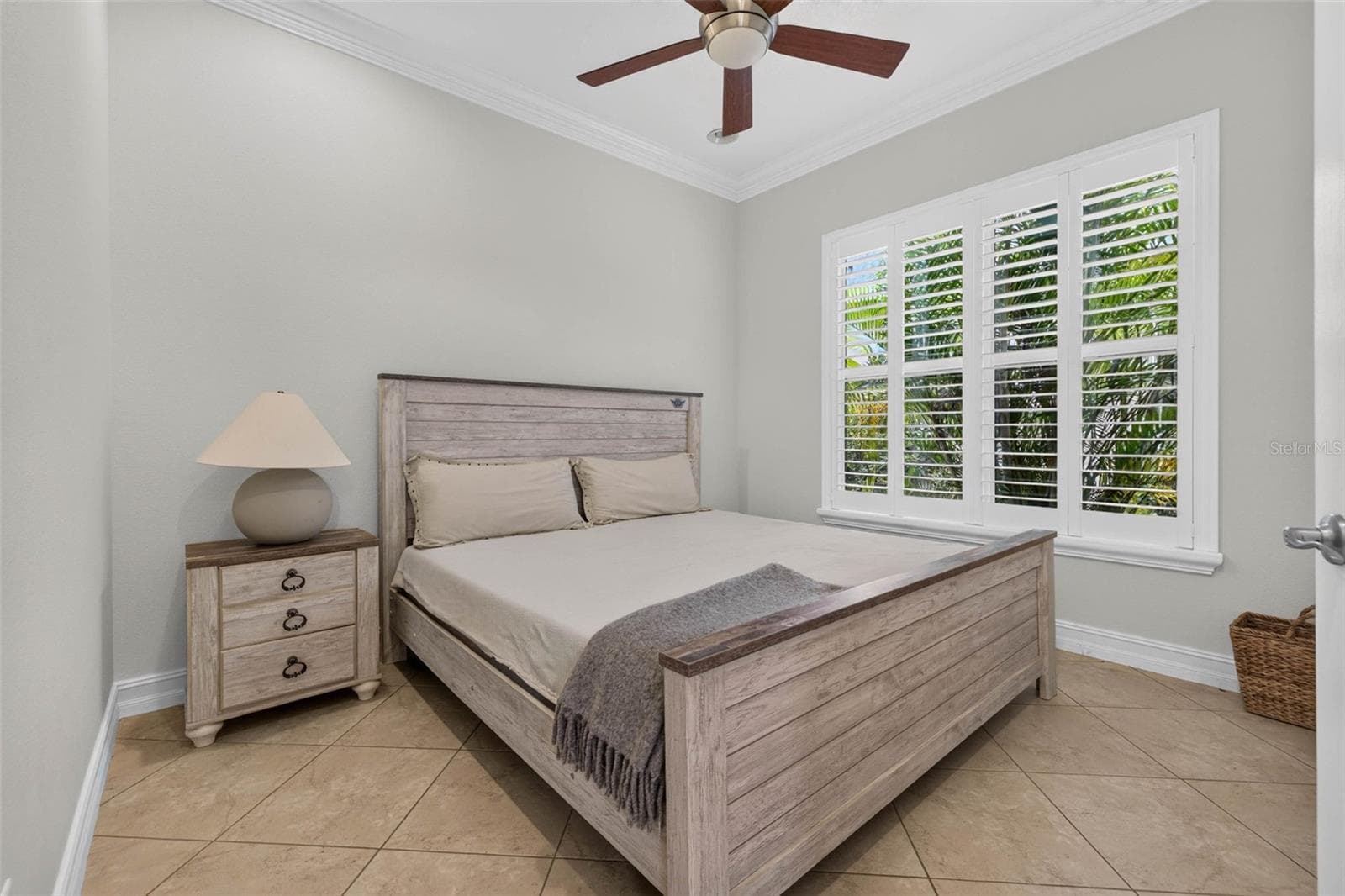 Single Family Residence at 15929 GOLDEN LAKES DR, WIMAUMA, photo 6 of 60