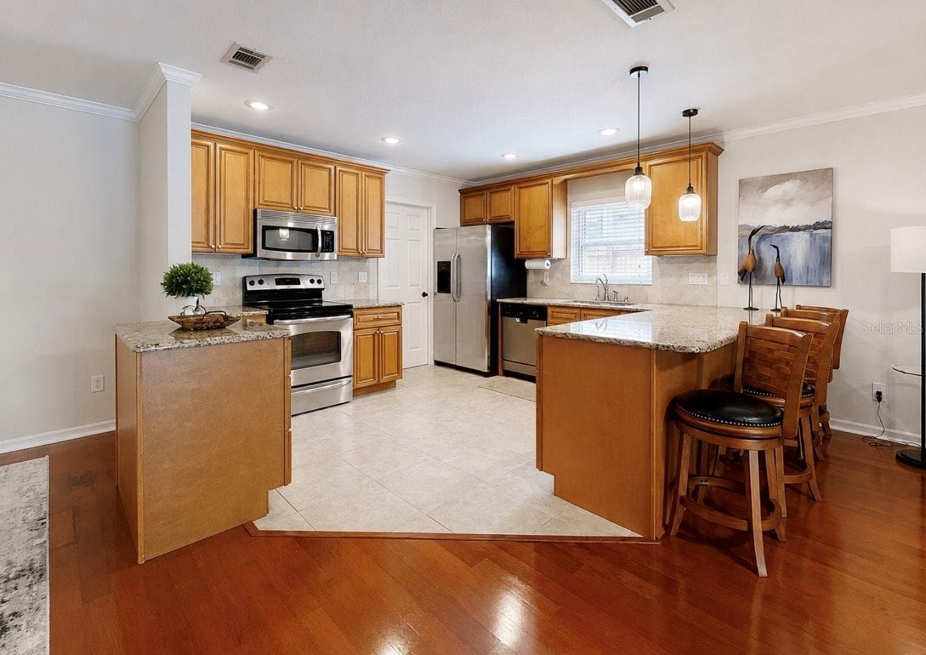 Single Family Residence at 1005 HIGHGROVE CT, VALRICO, photo 12 of 36