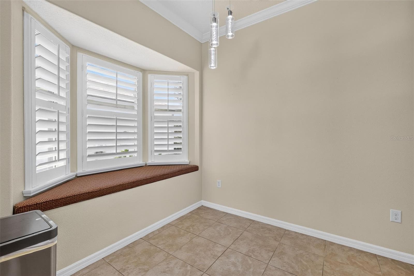 Single Family Residence at 8716 BRIDGEPORT BAY CIR, MOUNT DORA, photo 15 of 44